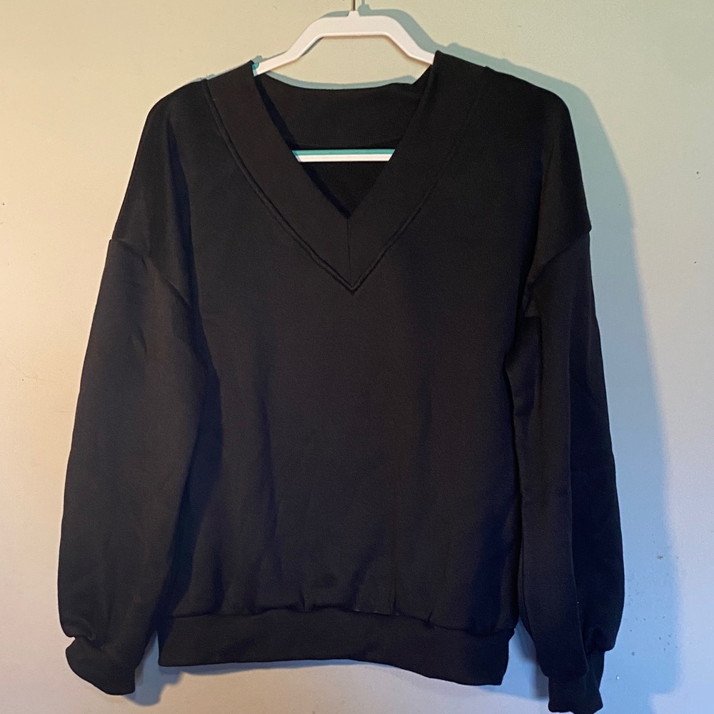 SHEIN Black V-Neck Sweatshirt